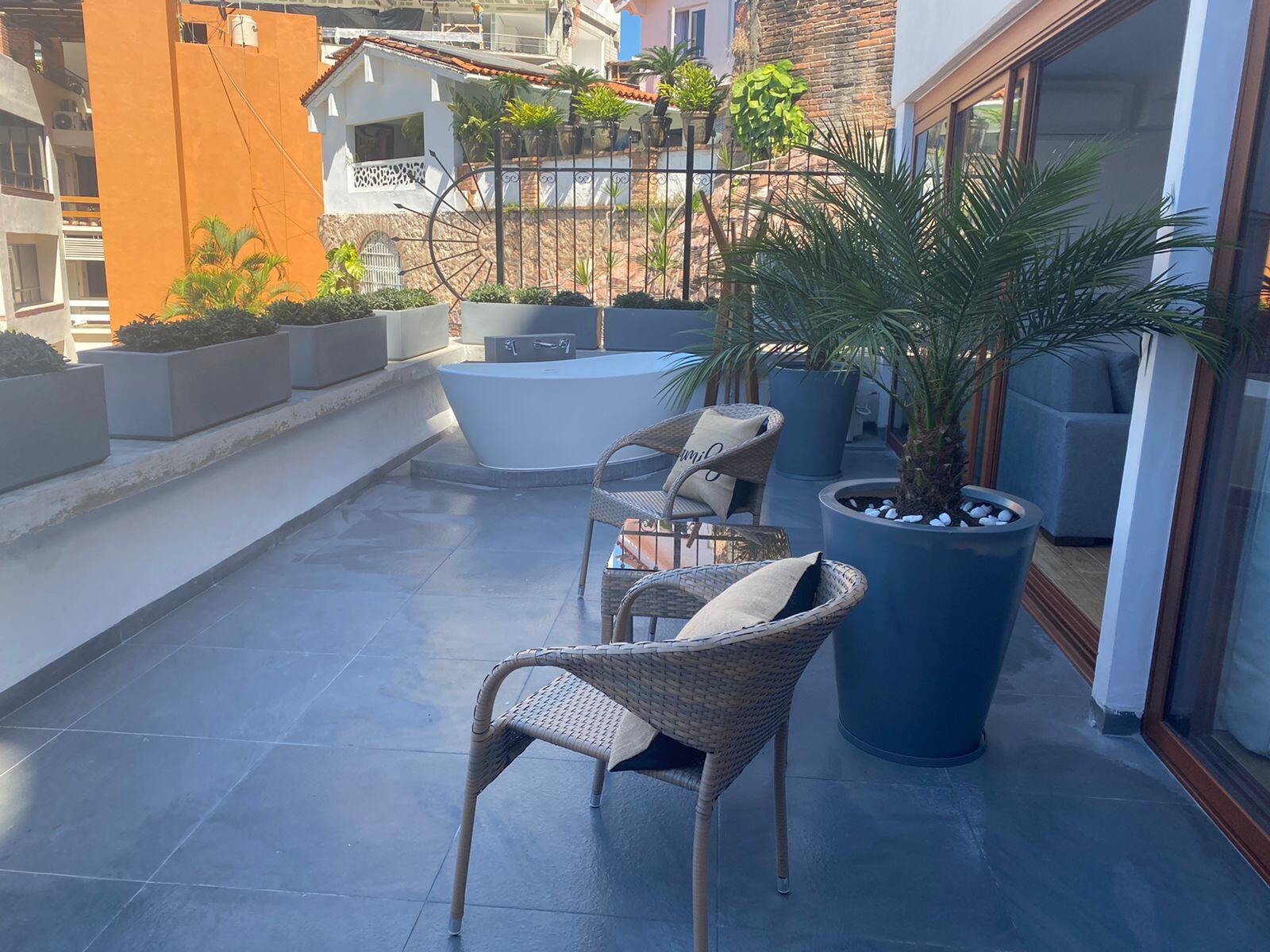 20220301215443145360000000-o