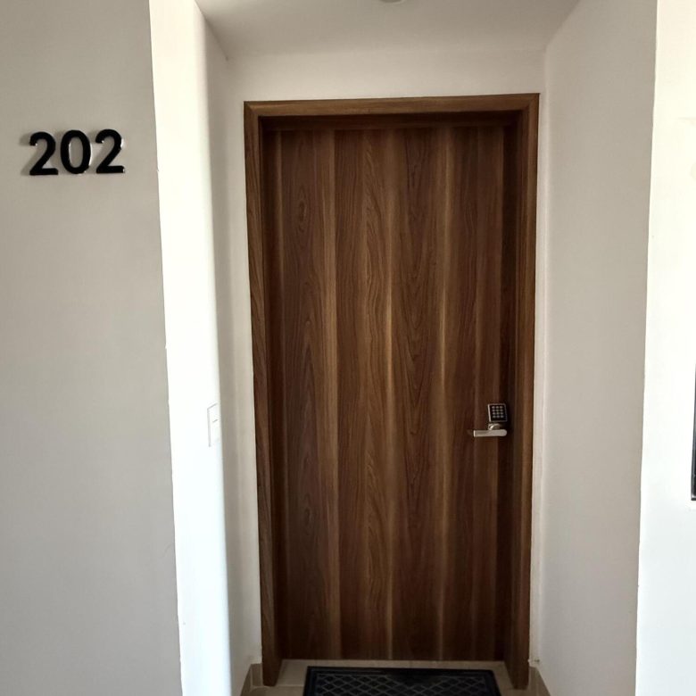 780