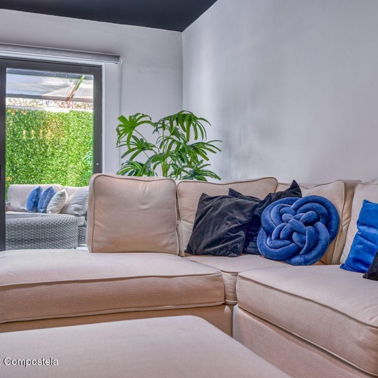 780