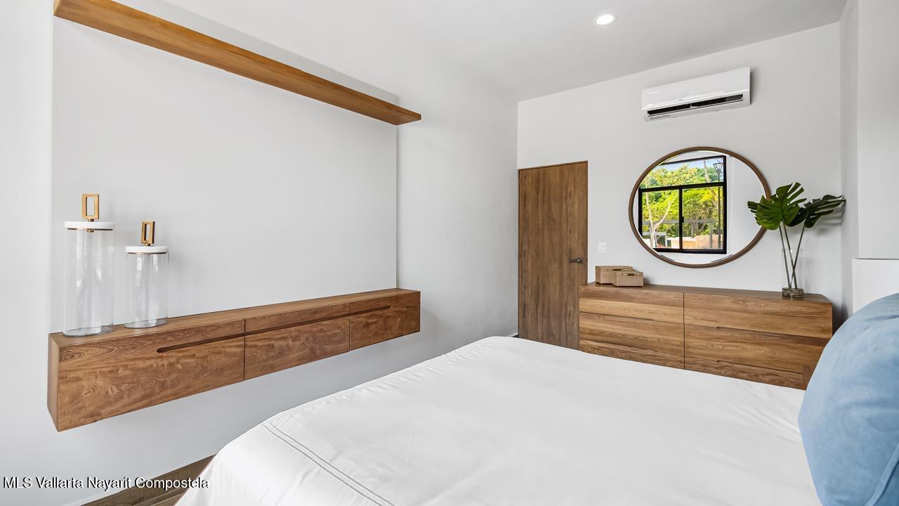 20251111195659659879000000-o