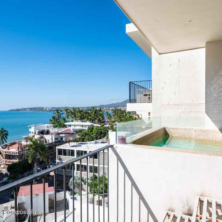 780