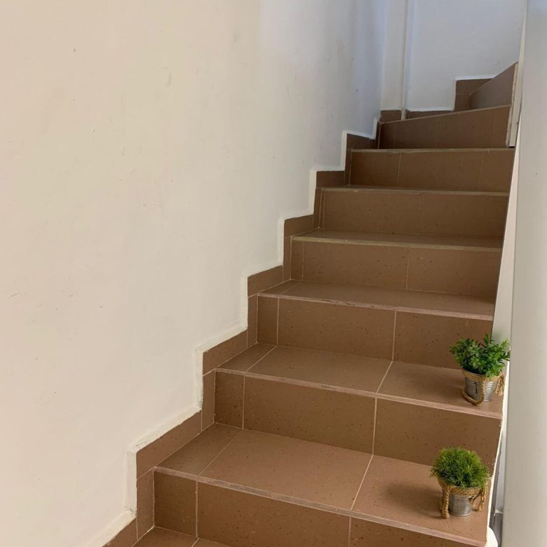 780