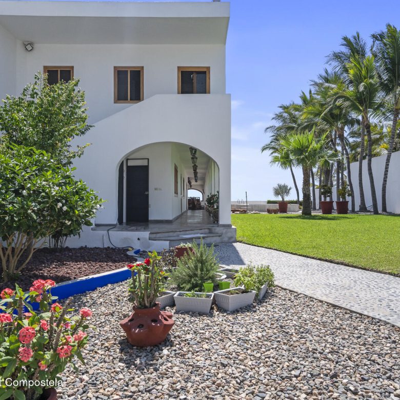 780