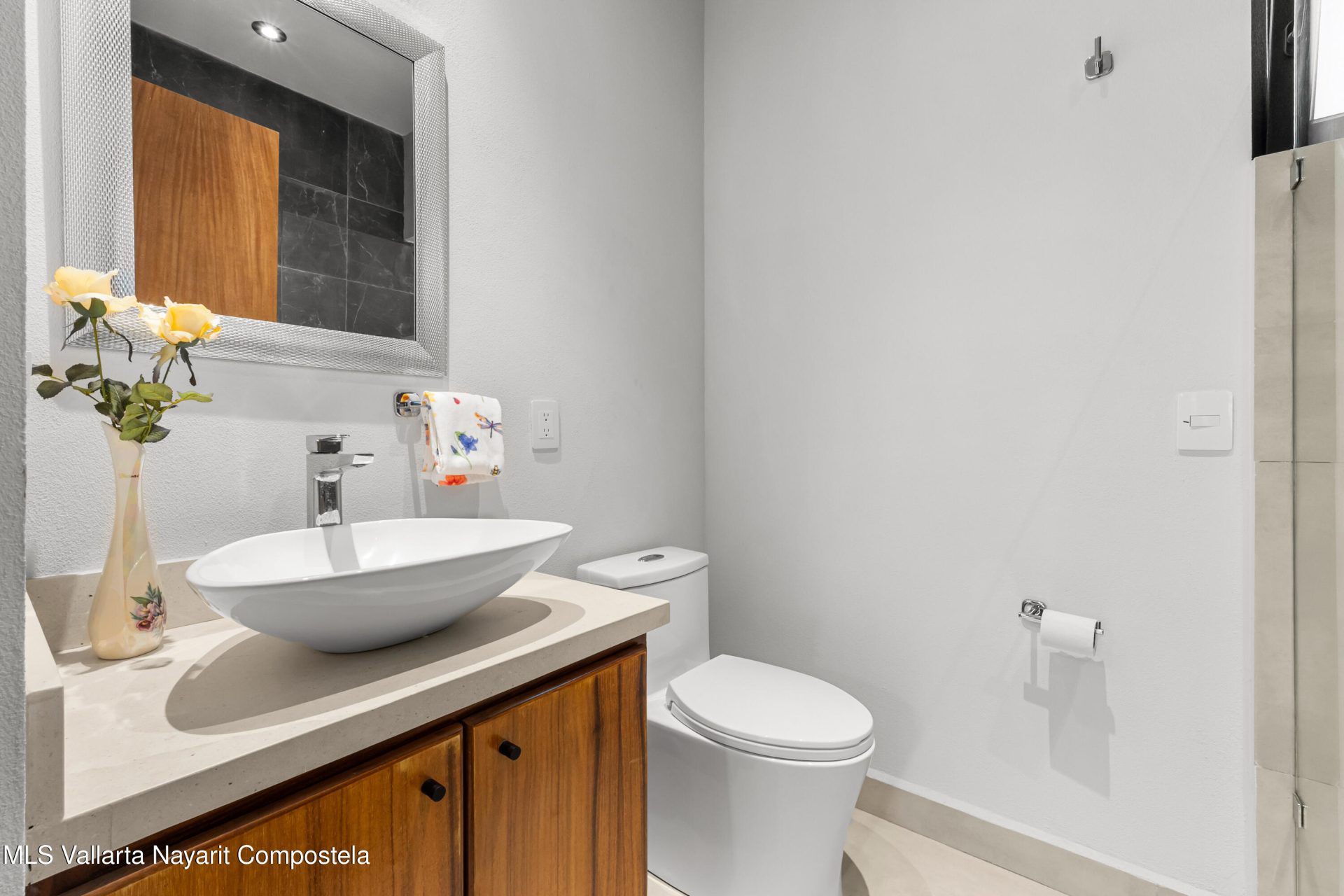 20260313052438394515000000-o