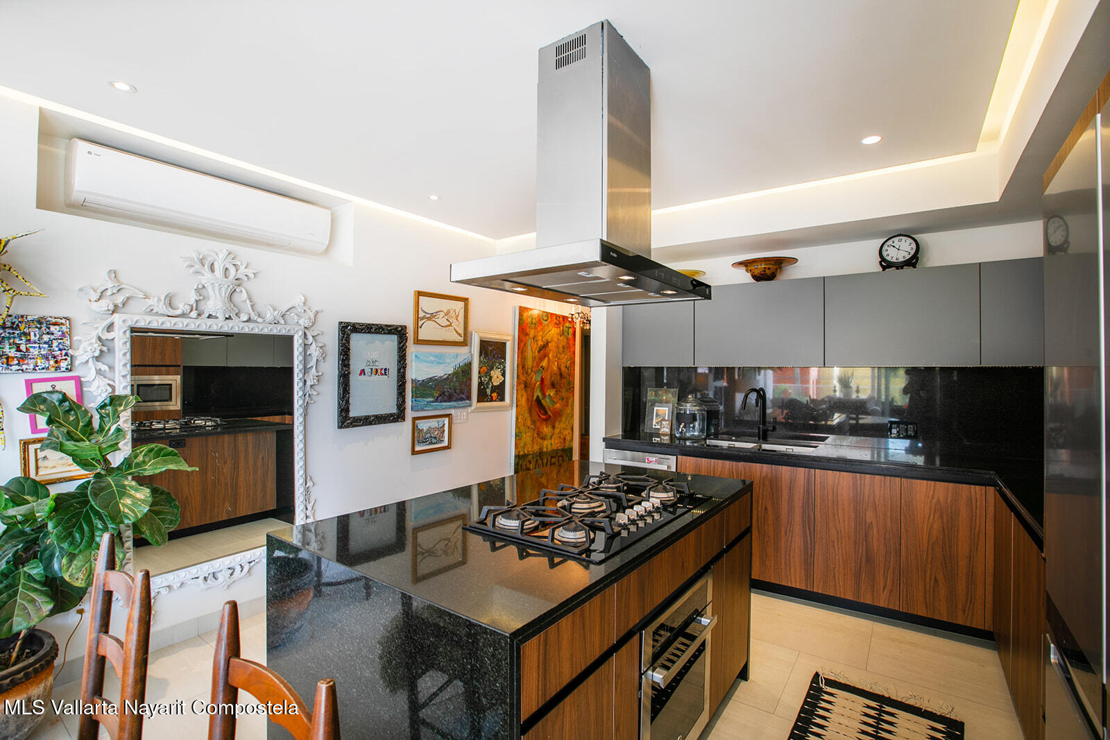 Kiki – Pacifico Property