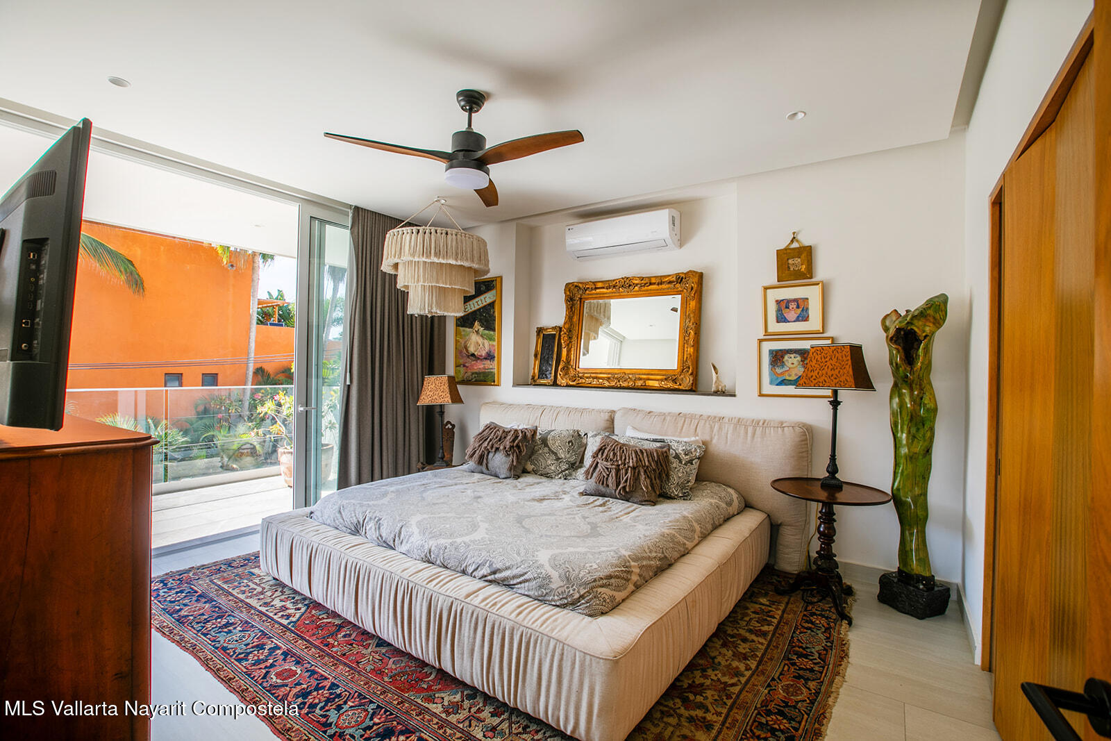 Kiki – Pacifico Property