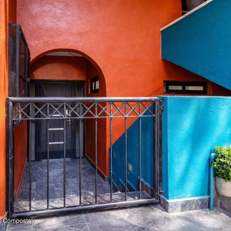 780