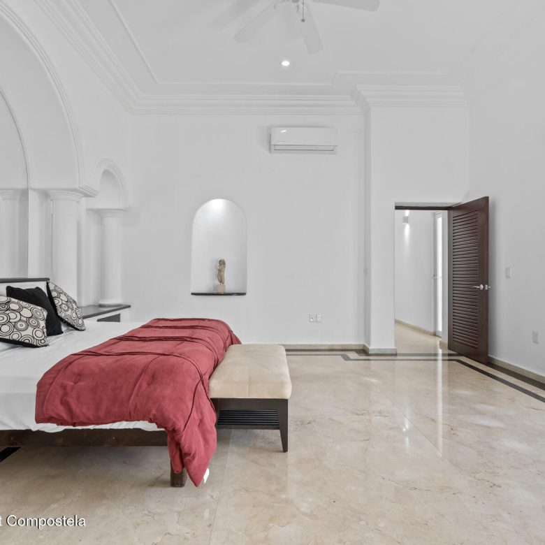 780