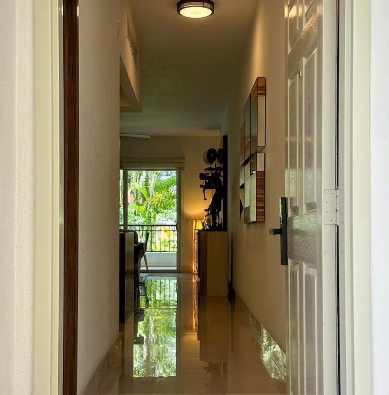 768