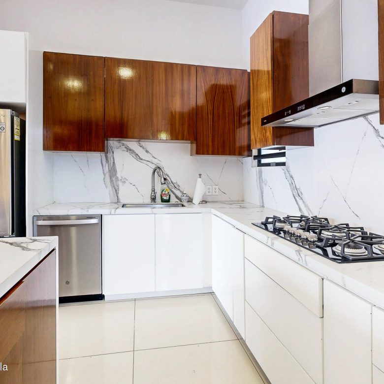780