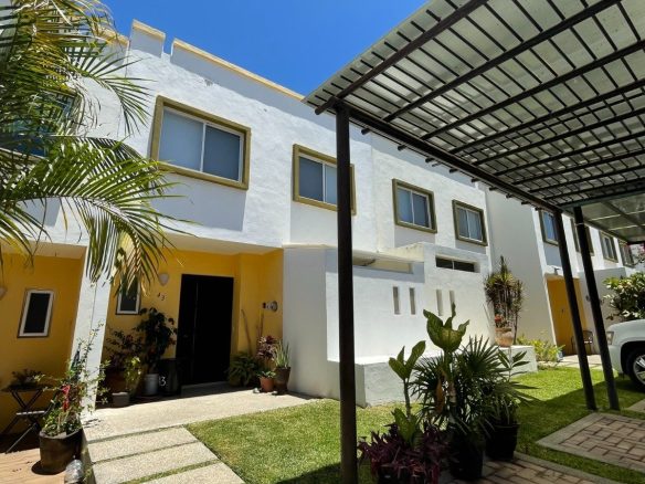 Casa Leo Bucerías - Portada