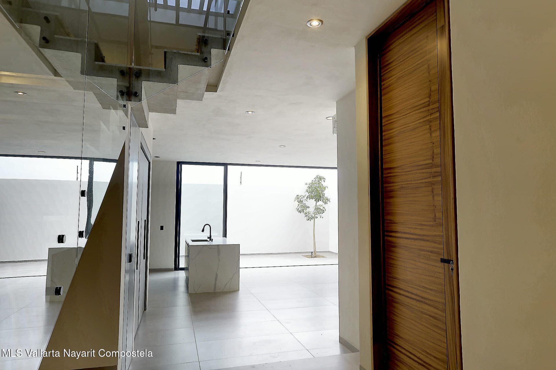 20260924153203669442000000-o