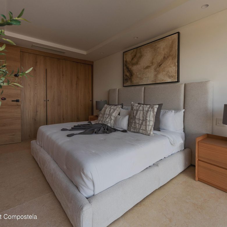 780
