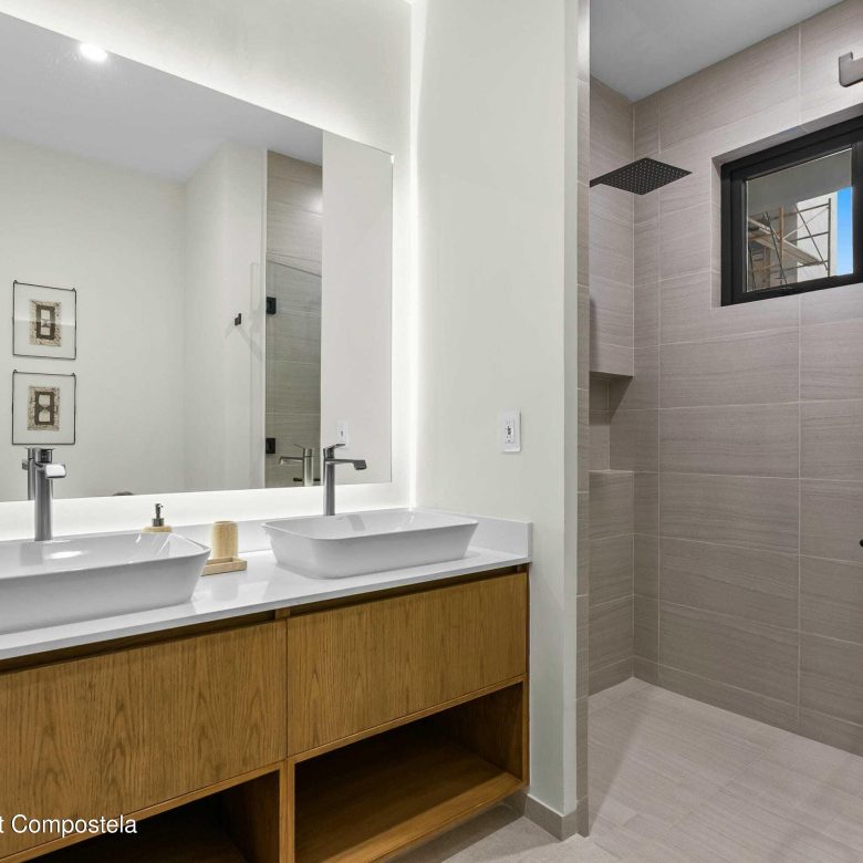 780